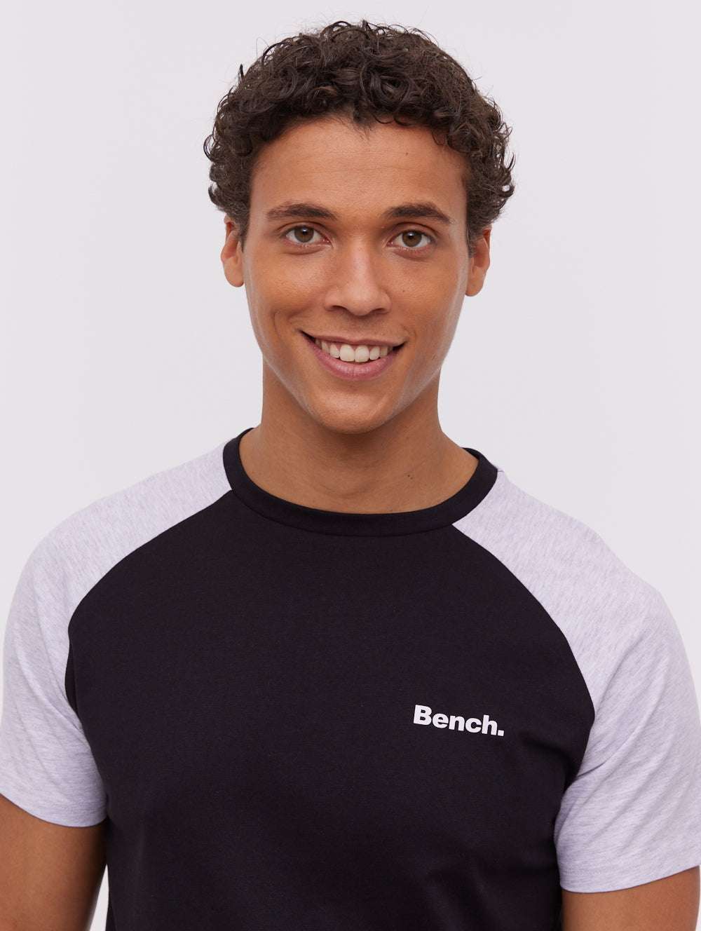 Trova Raglan T-Shirt - Black