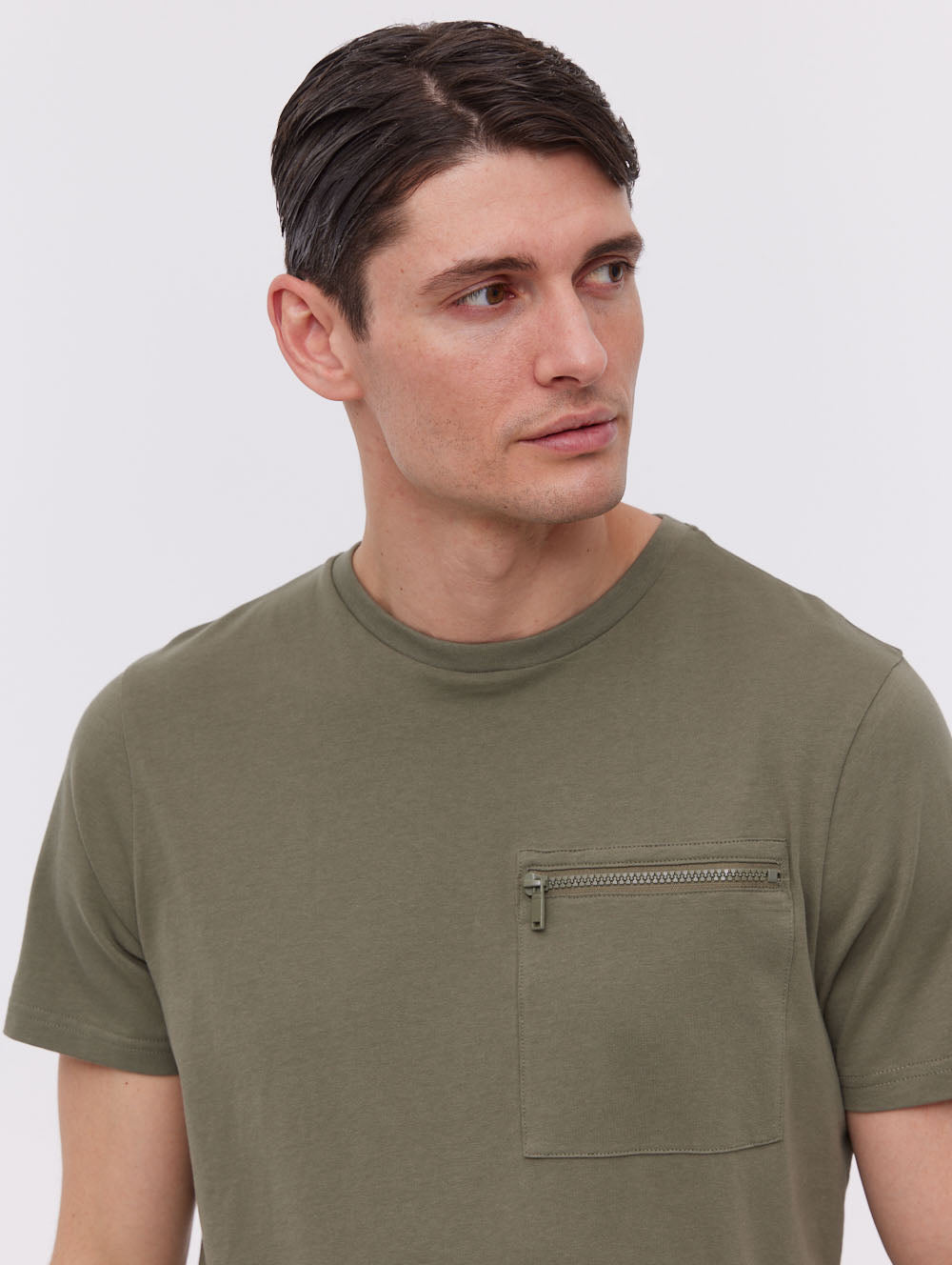 Hapsi Chest Pocket T-Shirt