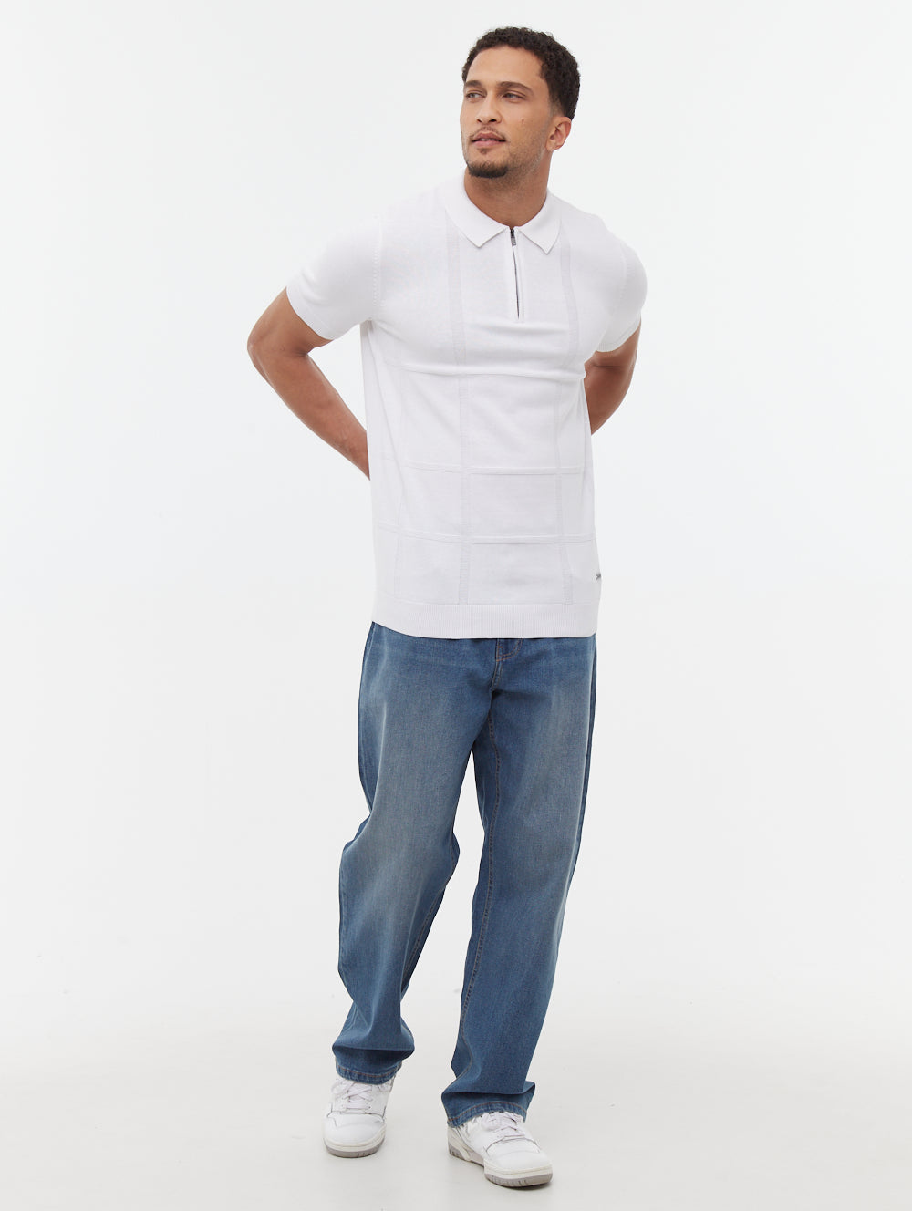 Navaro White Polos SS Knit Zip Links Stitch Shot 1