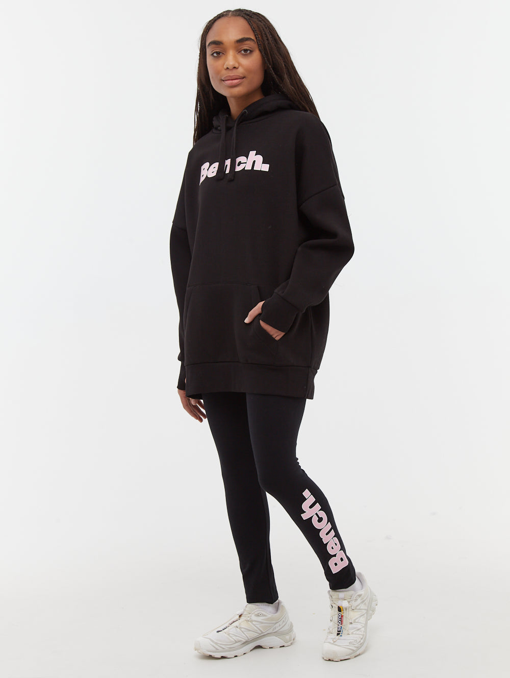 Elira Black BK001 Leggings Logo Shot 1