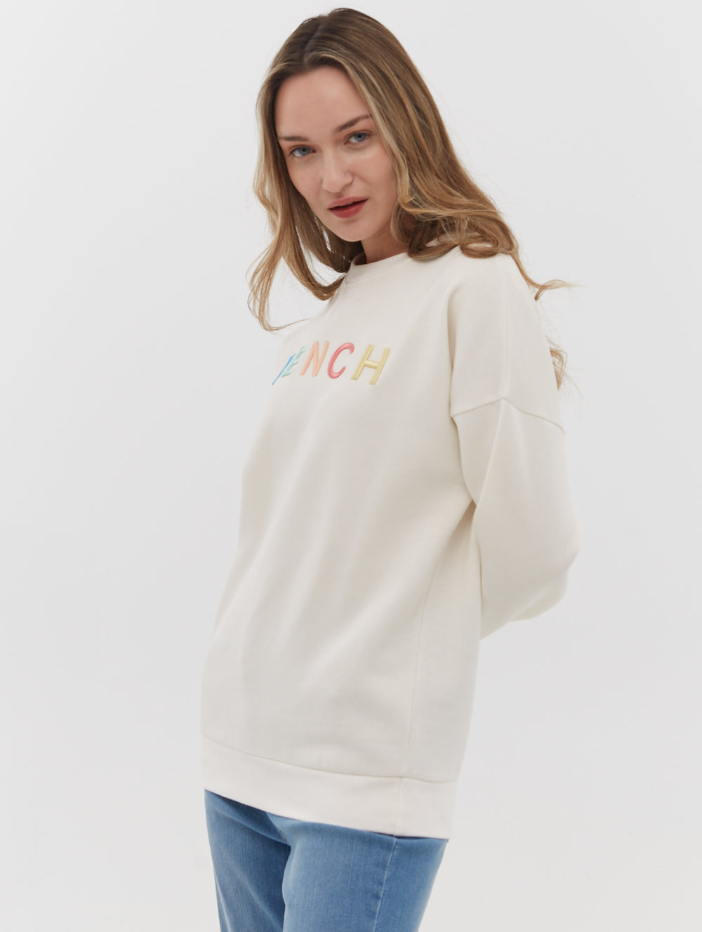 Daijah Chest Logo Crewneck